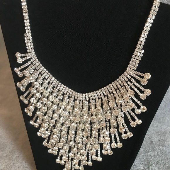 Stunning Natasha Necklace.  NWT!! - Picture 3 of 4